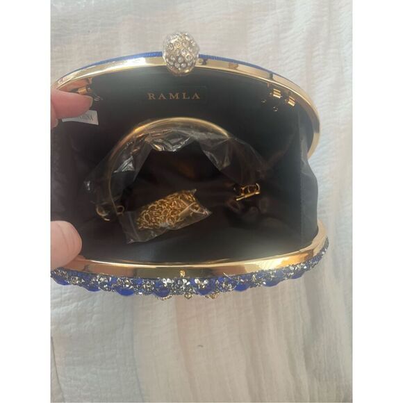 Ramla handmade Sparkling Blue Simulate Diamond Womens Clutch Handbag with strap - Picture 4 of 11